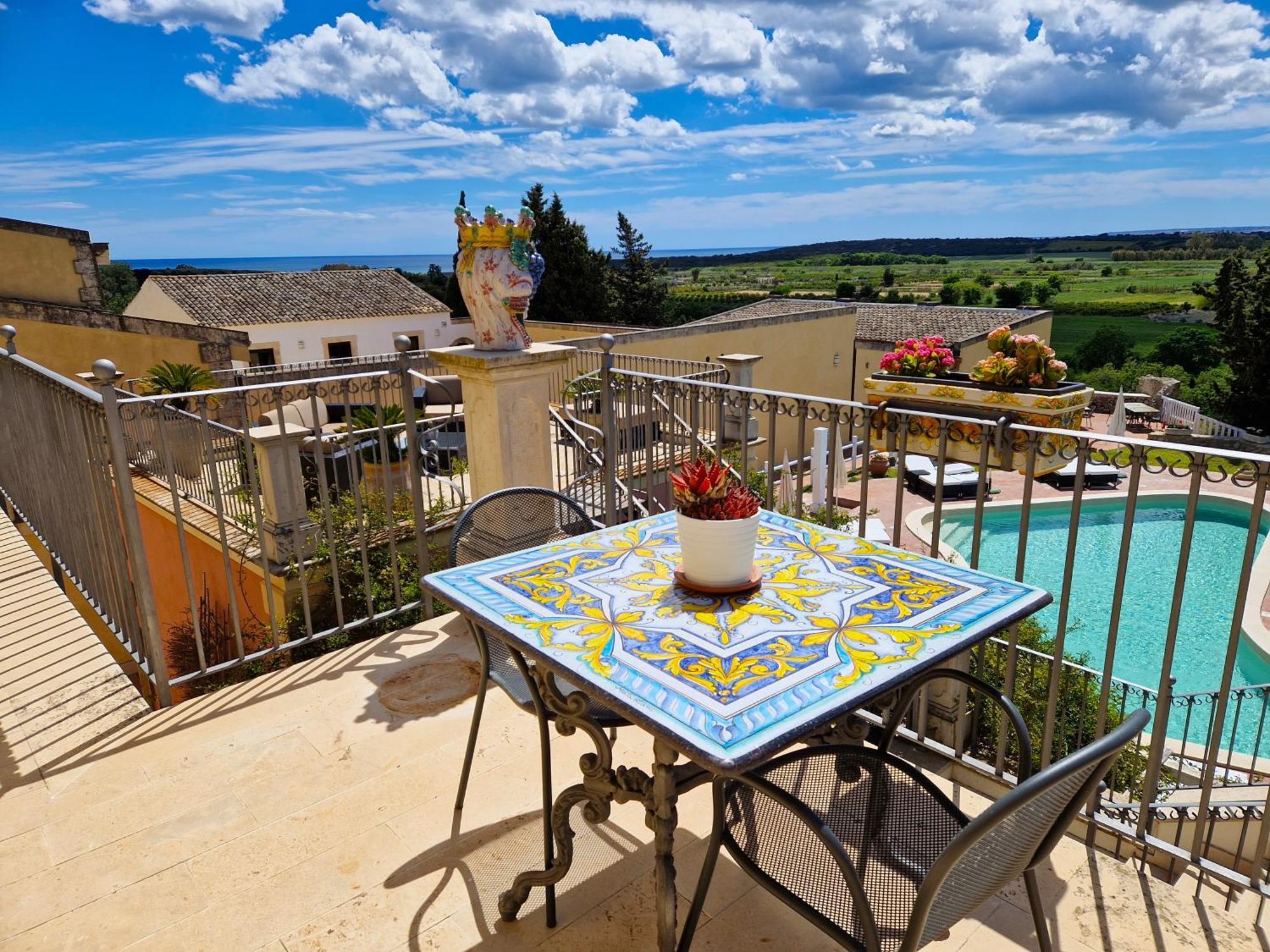 Hotel La Corte Del Sole Lido di Noto Exterior photo